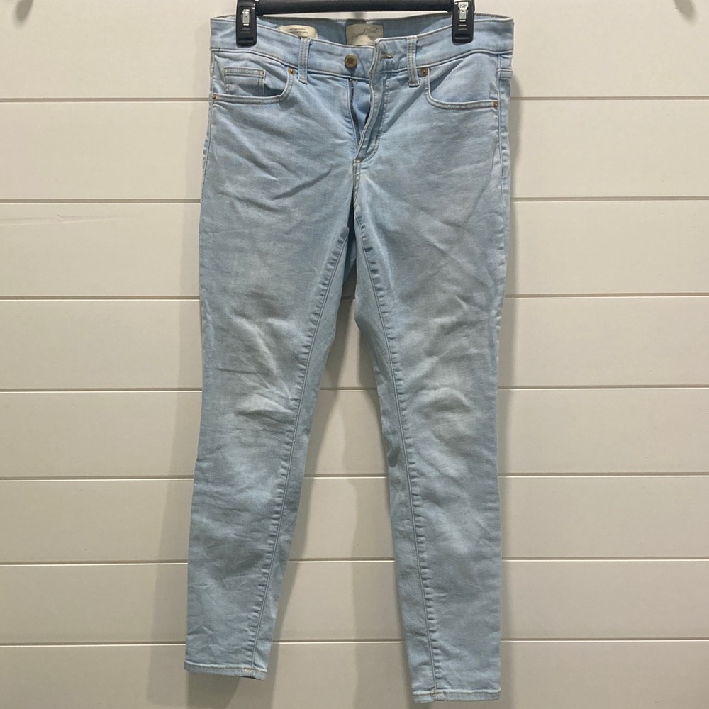 Universal Thread Sky Blue Skinny Jeans
